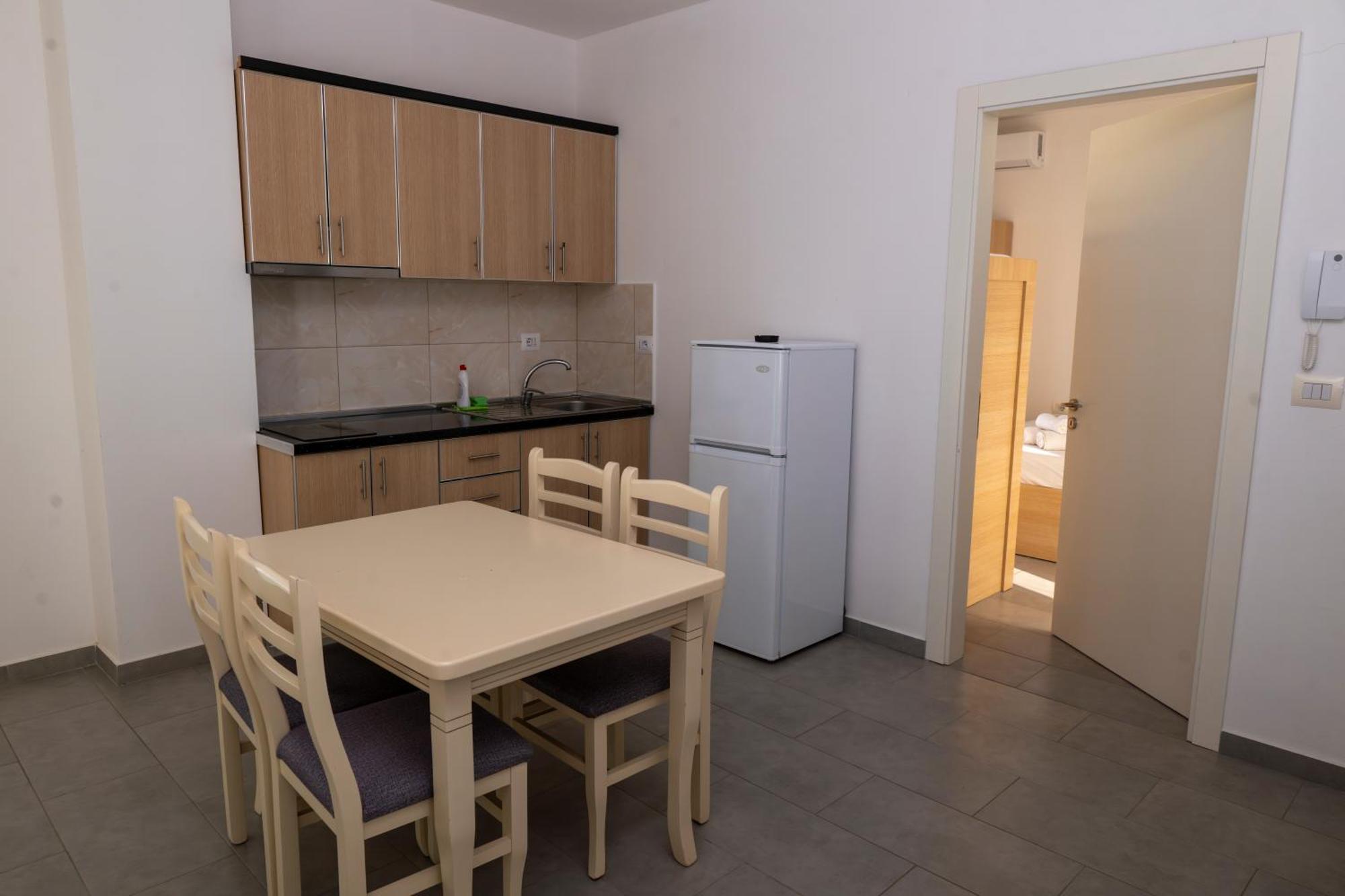 Roxhensi Apartman Shëngjin Kültér fotó