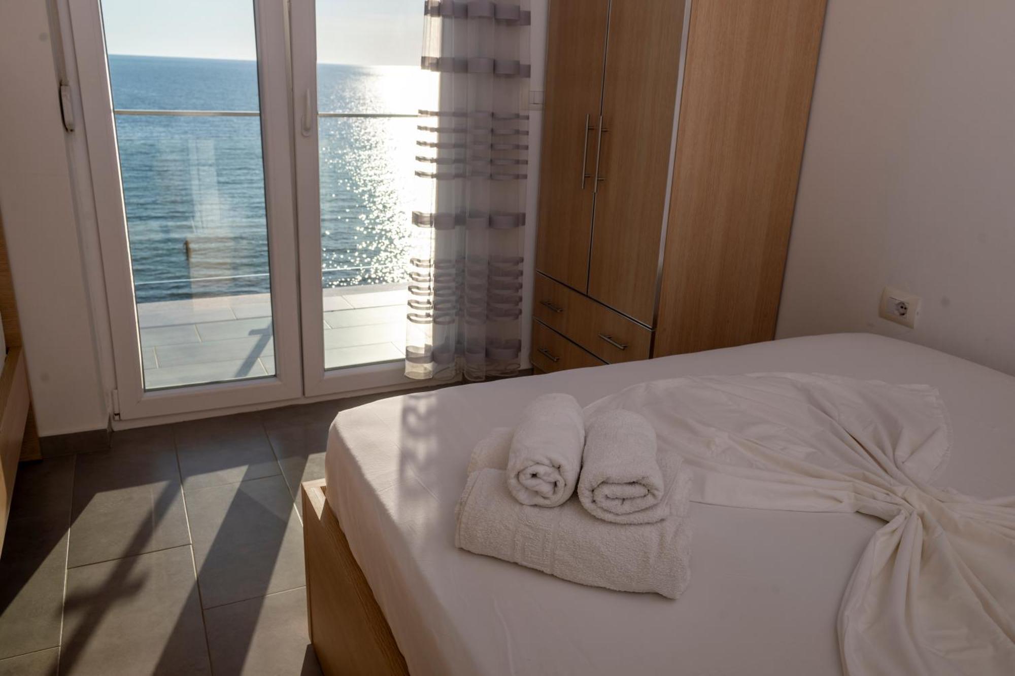 Roxhensi Apartman Shëngjin Kültér fotó